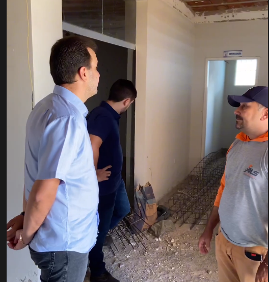 Triunfo: Prefeito Espedito Filho visita obra de reforma e ampliação da Unidade de Saúde do bairro Bela Vista Screenshot 14 - Triunfo: Prefeito Espedito Filho visita obra de reforma e ampliação da Unidade de Saúde do bairro Bela Vista