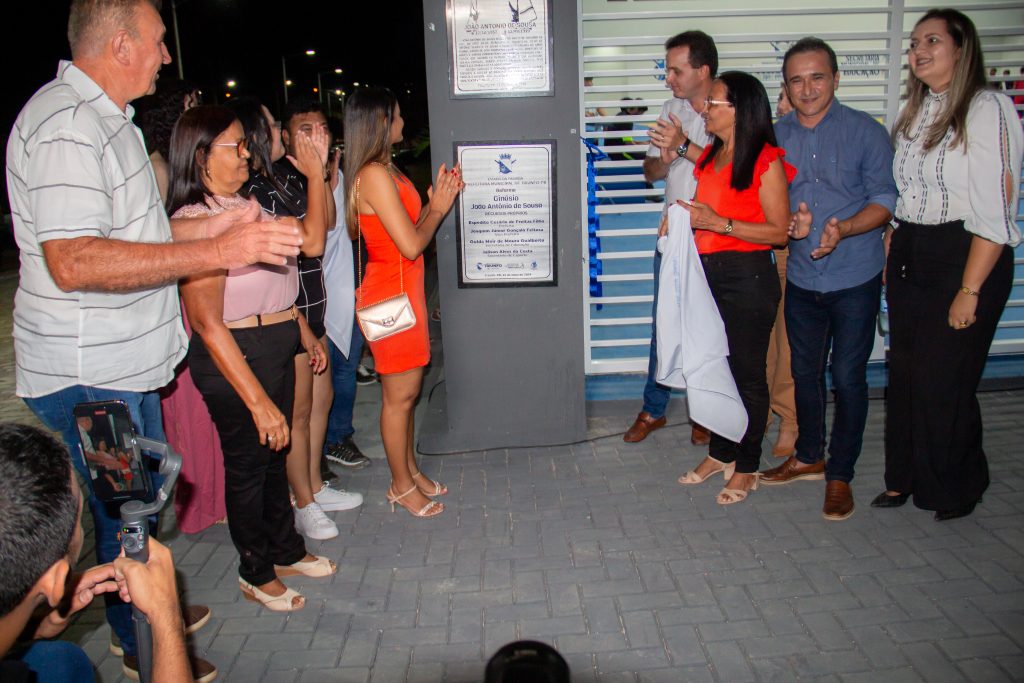 Em Triunfo: Prefeito Espedito Filho inaugura ginásio esportivo no Distrito de Cajuí IMG 1568 1024x683 - Em Triunfo: Prefeito Espedito Filho inaugura ginásio esportivo no Distrito de Cajuí